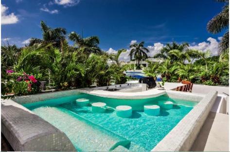 Luxury Vista In Playa Del Carmen! Villa