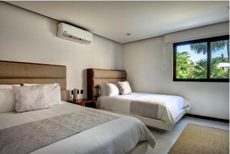 Luxury Vista In Playa Del Carmen! Villa *