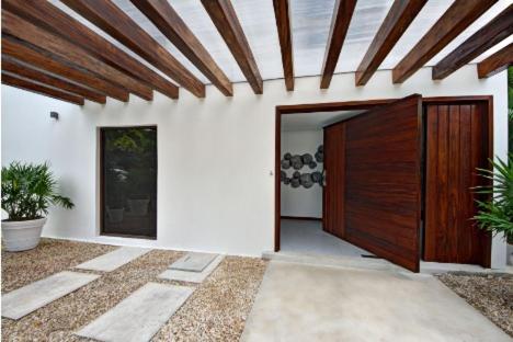 Villa Luxury Vista In Playa Del Carmen! *